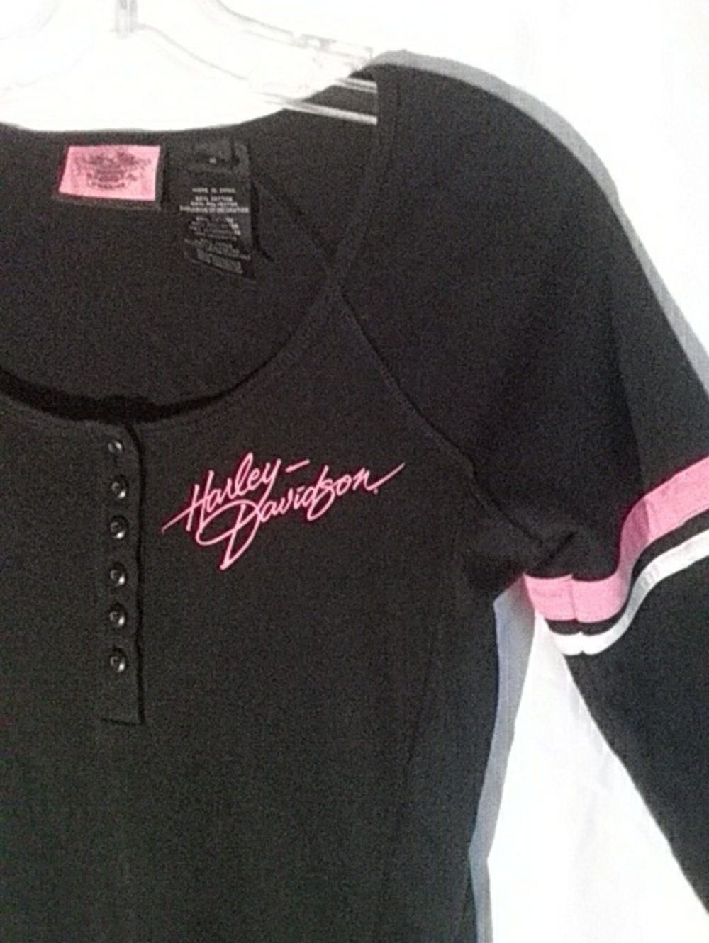 Harley-Davidson Black Women's Top with Pink Logo Tag - Picture 2 of 5